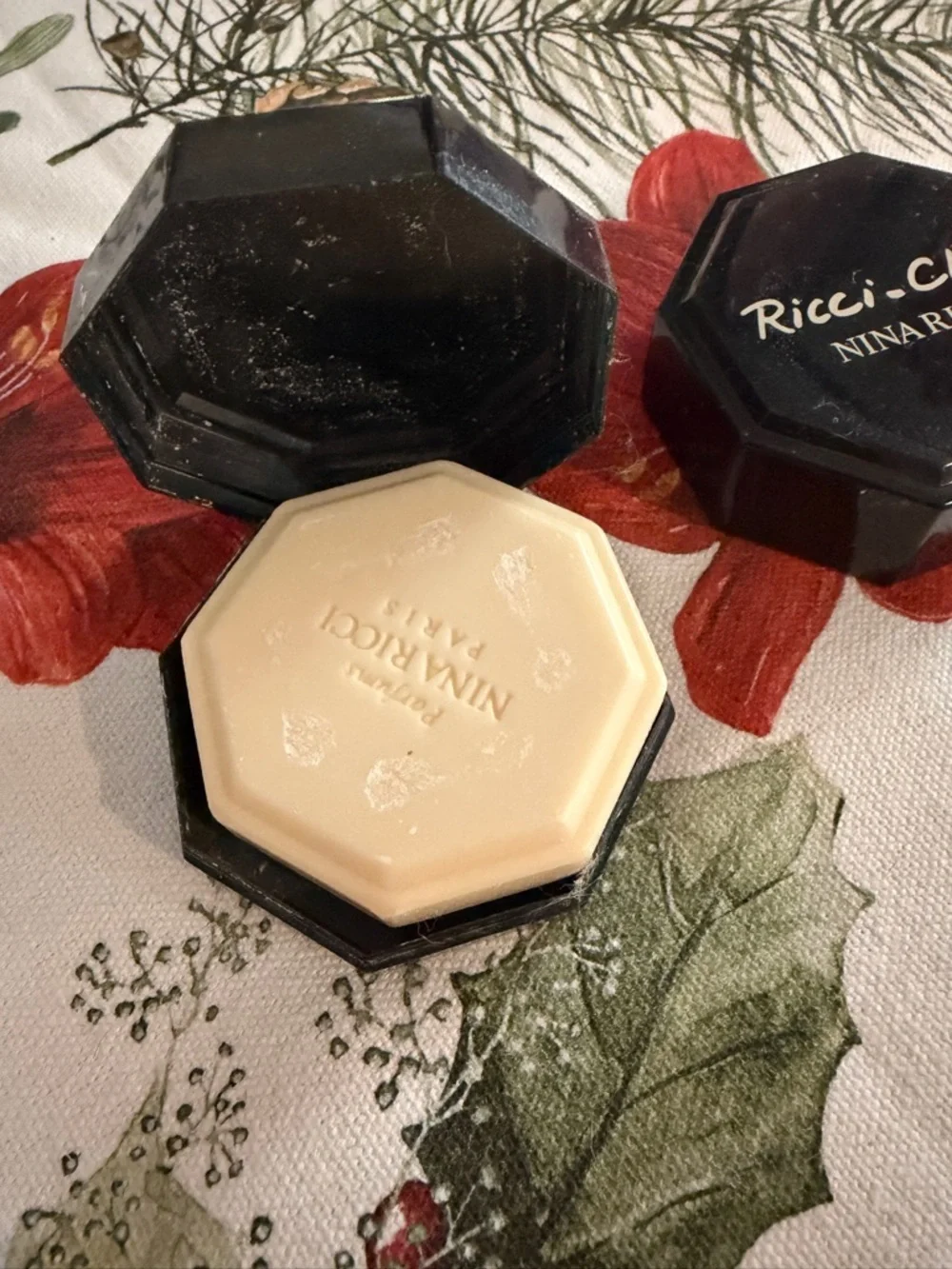 Vintage Nina Ricci Ricci Club Soap Set UNUSED w/ Case Designer Gift UNUSED